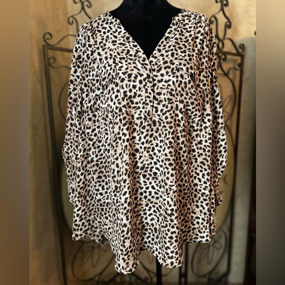 Torrid Harper size 4 cheetah print blouse